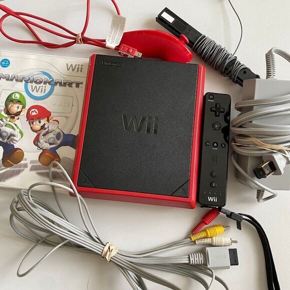 Red Nintendo Wii Mini Console 8GB Mario Kart Video Game Bundle Set - Picture 1 of 11